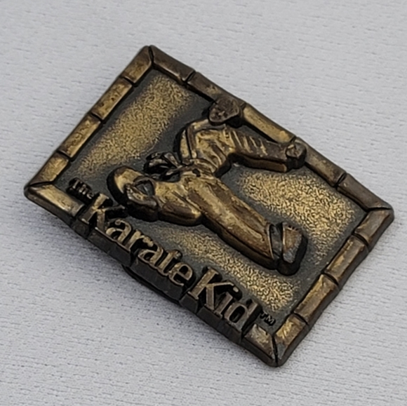 Vtg The Karate Kid Metal Belt Buckle - Picture 3 of 12